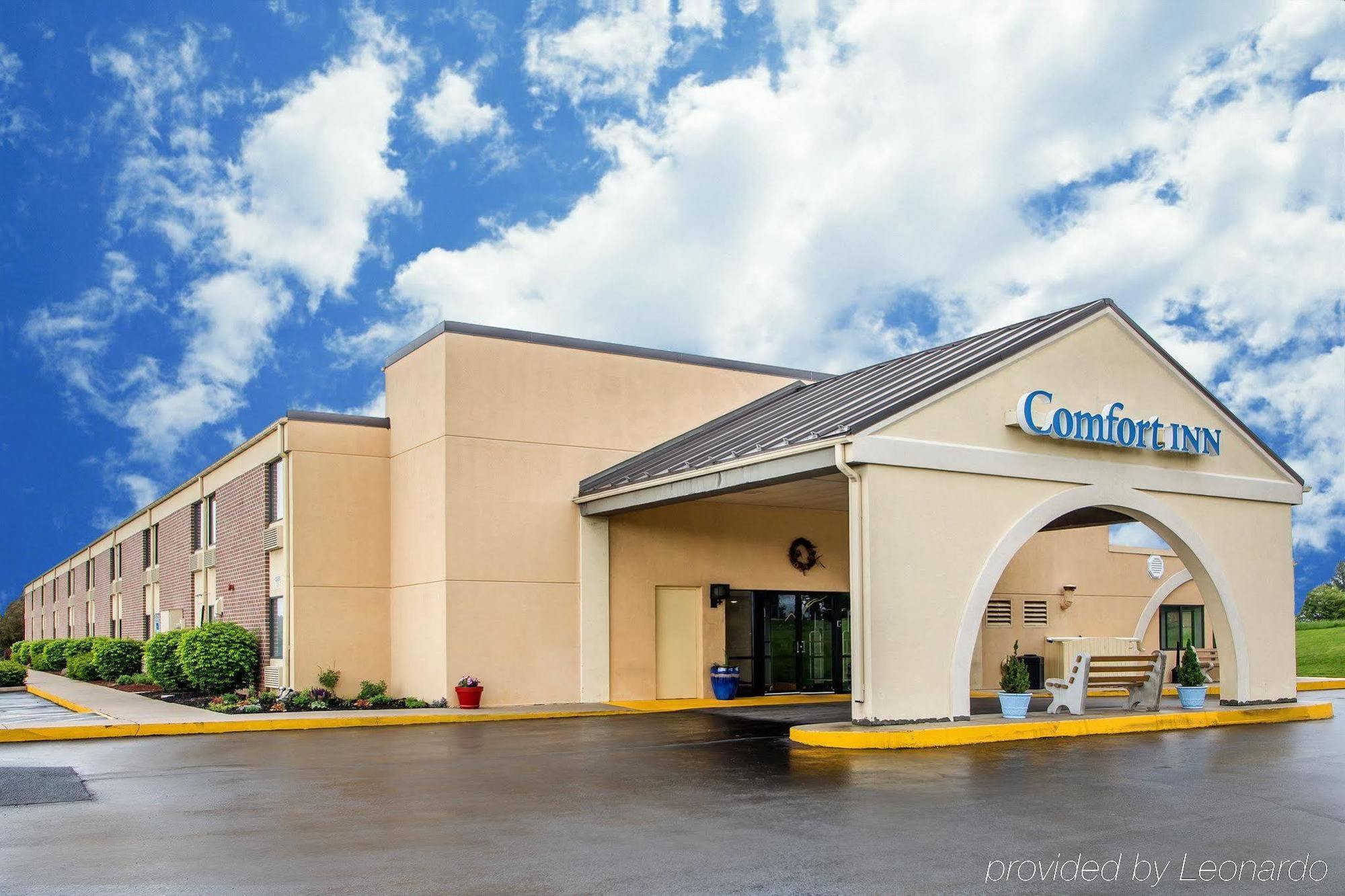 Super 8 By Wyndham Chambersburg I-81 Hotel Exterior photo