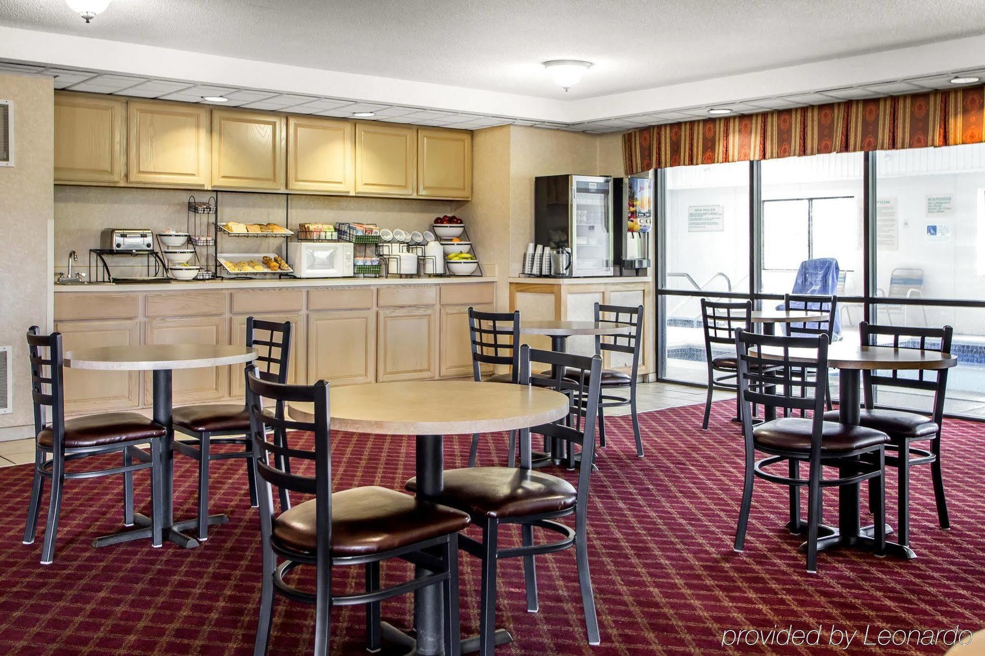 Super 8 By Wyndham Chambersburg I-81 Hotel Exterior photo