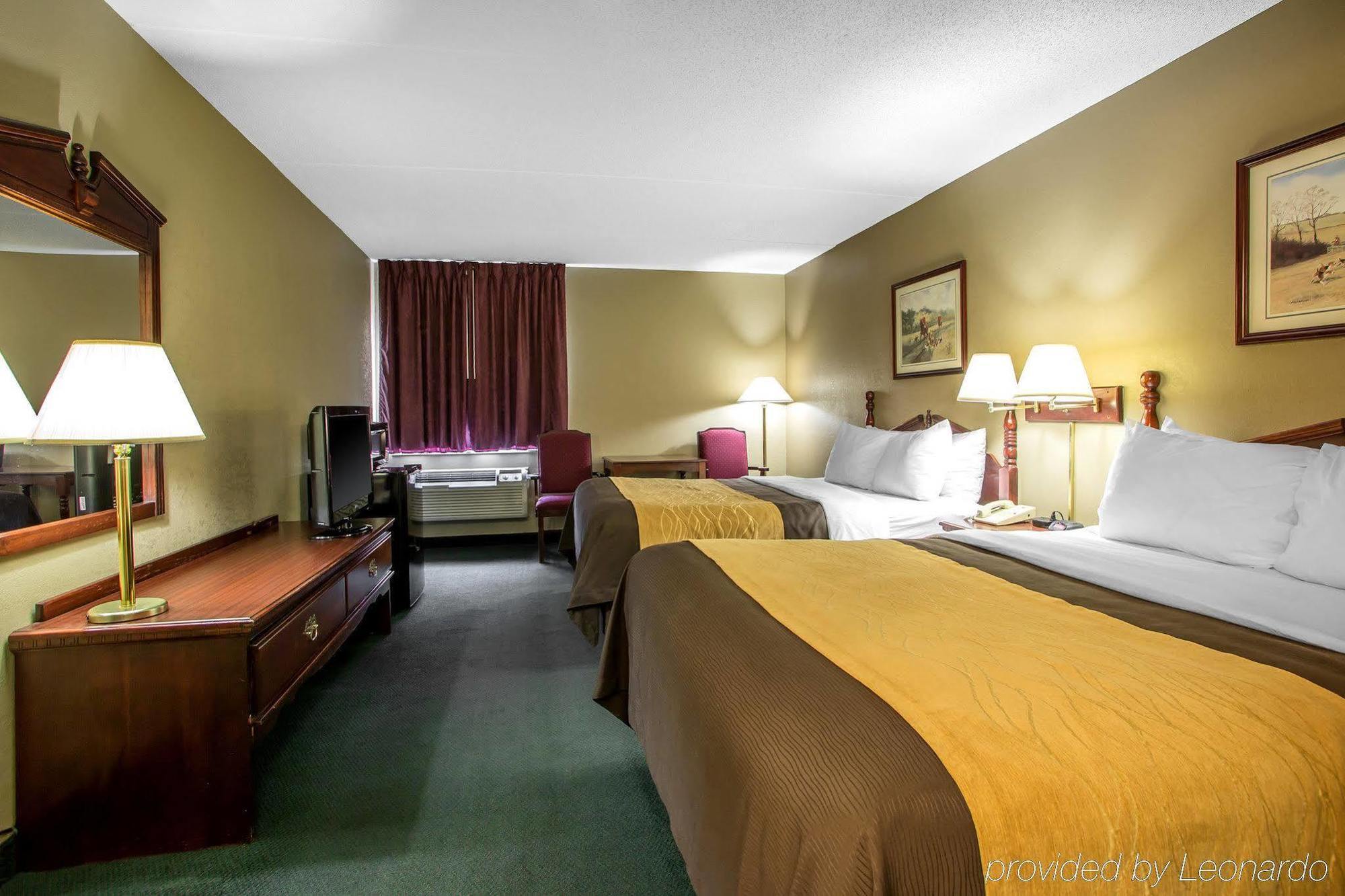 Super 8 By Wyndham Chambersburg I-81 Hotel Exterior photo