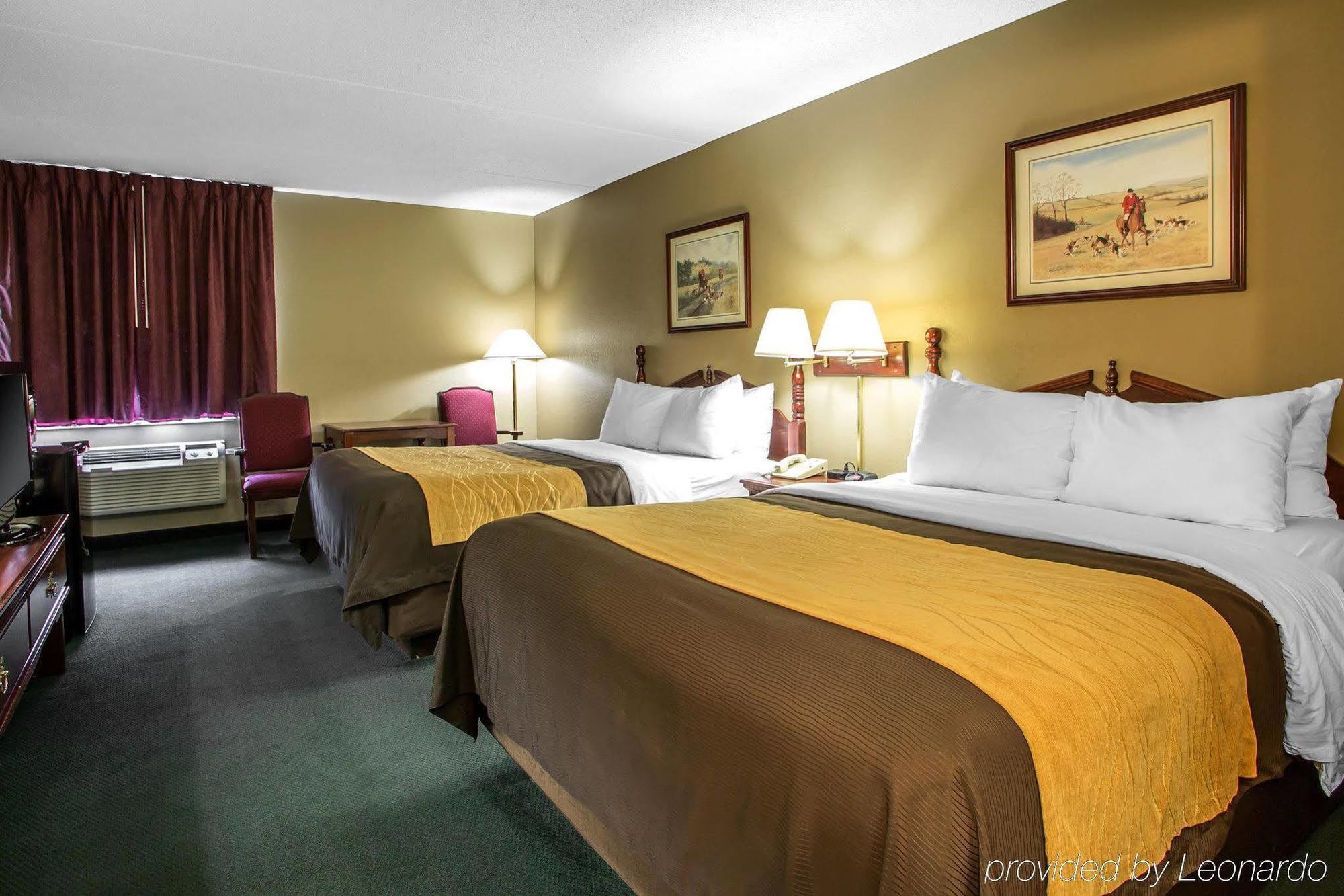 Super 8 By Wyndham Chambersburg I-81 Hotel Exterior photo