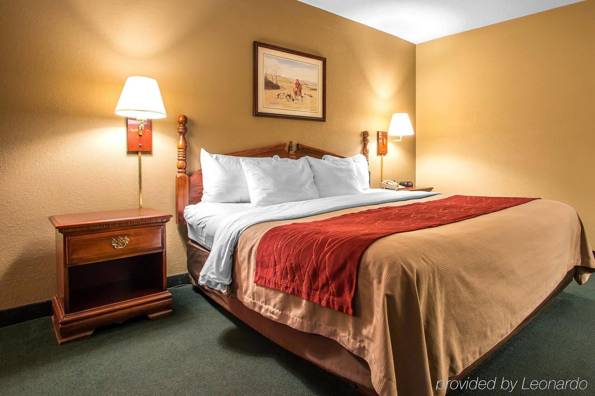 Super 8 By Wyndham Chambersburg I-81 Hotel Exterior photo