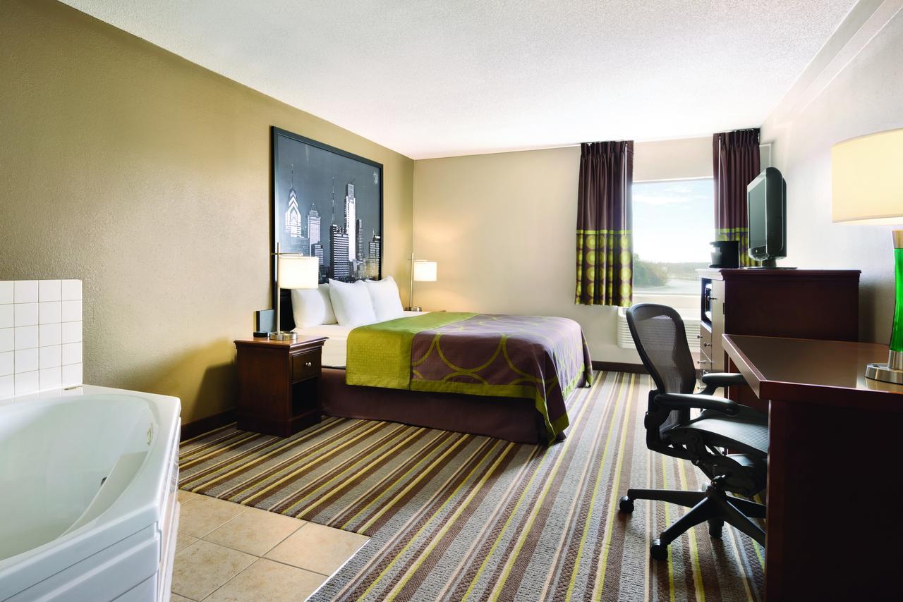 Super 8 By Wyndham Chambersburg I-81 Hotel Exterior photo